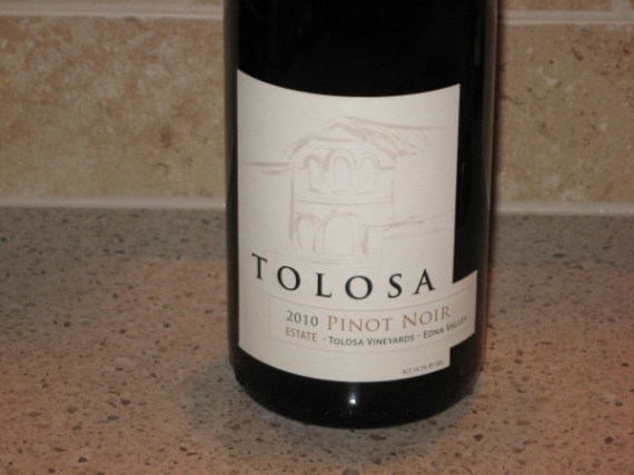 2010 Tolosa Winery Pinot Noir Estate Tolosa Vineyards